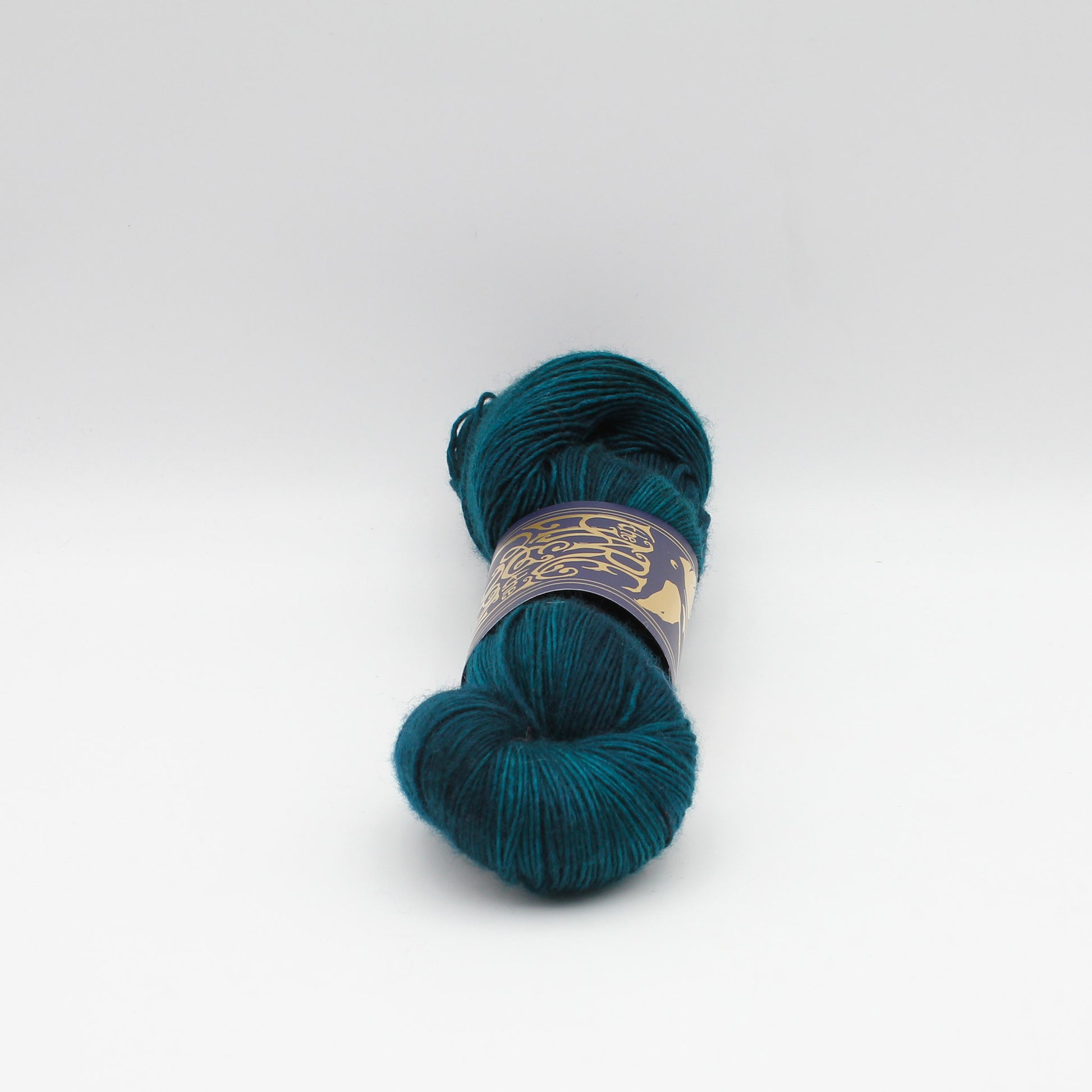 Echeveau de Kakebuton (merino single) de The Hare & The Crow, coloris Kharybdis