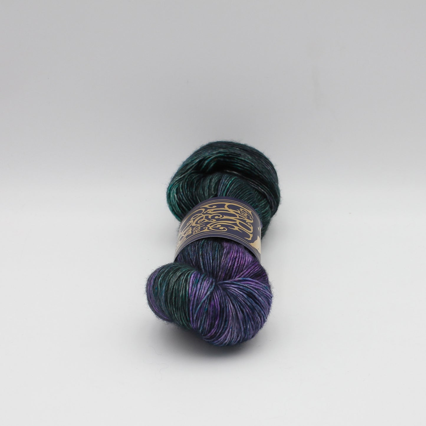 Echeveau de Kakebuton (merino single) de The Hare & The Crow, coloris Somnum