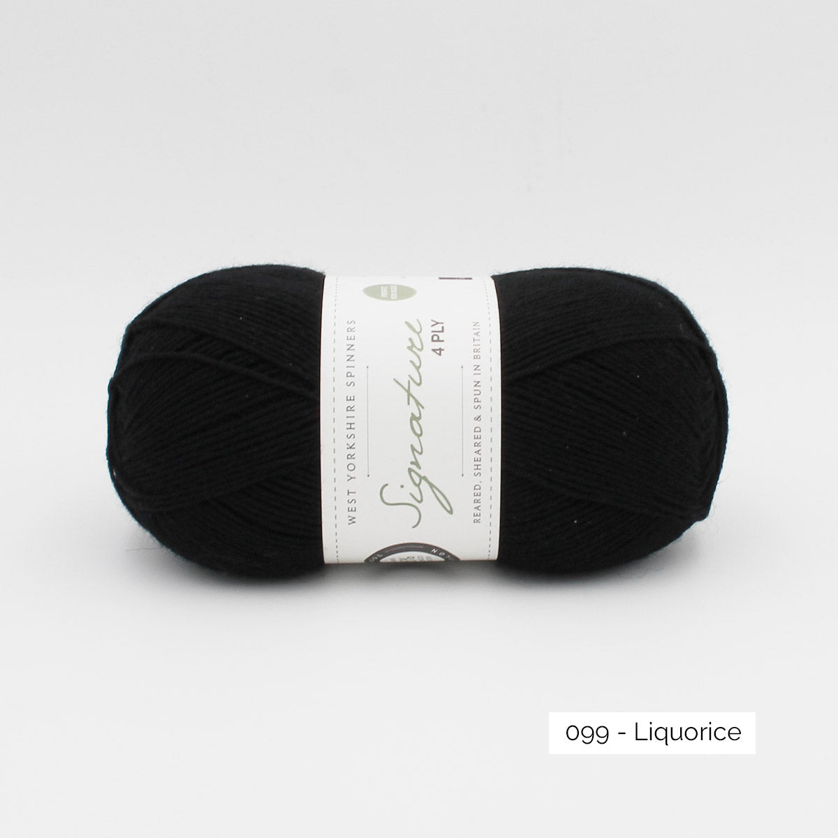 Pelote de Signature 4ply de West Yorkshire Spinners (WYS) coloris 099 Liquorice
