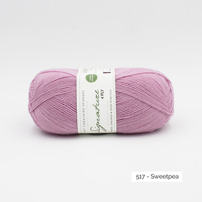 Pelote de Signature 4ply de West Yorkshire Spinners (WYS) coloris 517 Sweetpea
